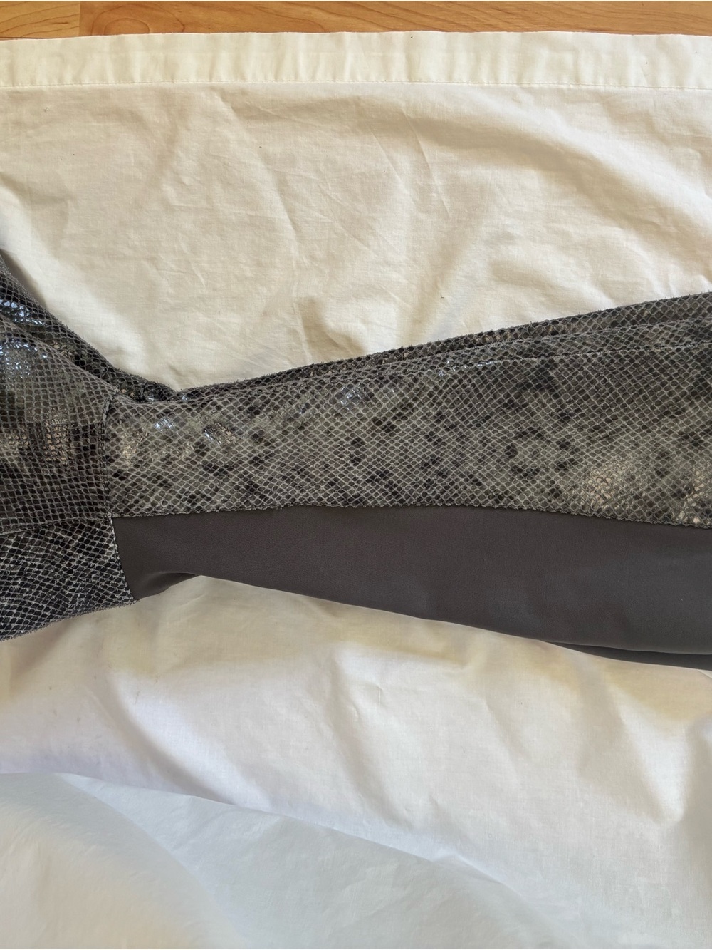 Michael Kors Gray Snake Leather Over Knee Riding Boots size 9 - Picture 7 of 9